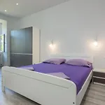 With Wifi - 14582 פולה