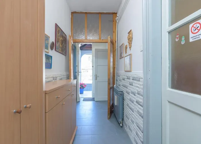 With Wifi - 14582 Lägenhet